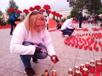 В рамках Дня памяти и скорби  в Ноябрьске зажгли "Огненную картину"