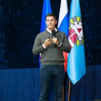 Губернатор Ямала Дмитрий Артюхов встретился с жителями Ноябрьска
